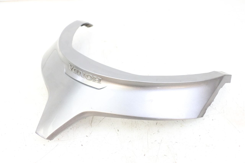 photo de VERKLEIDUNG HINTEN MITTE UNTER HONDA FORZA ABS 300 (2013 - 2017) - Hauptansicht