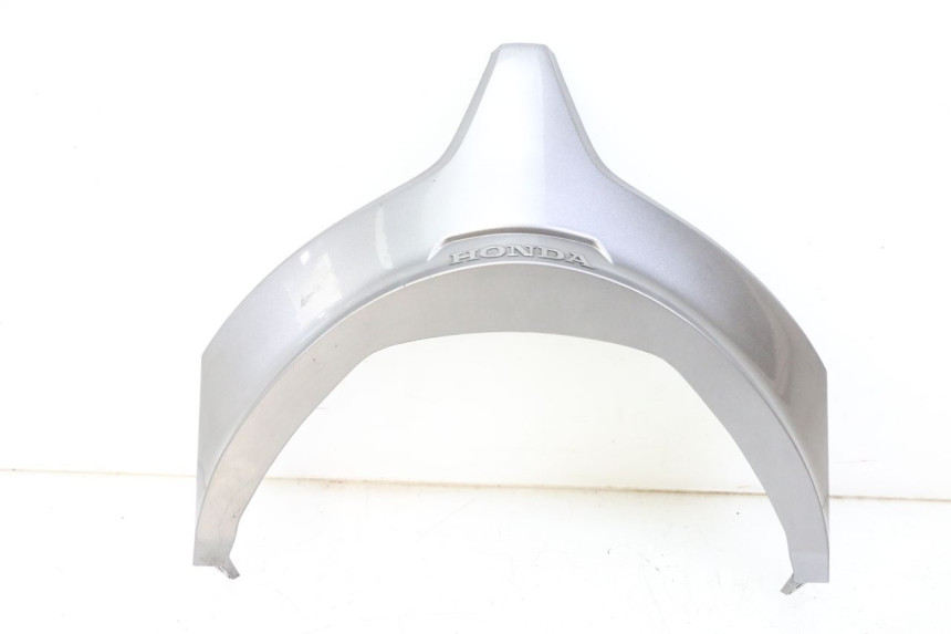 photo de VERKLEIDUNG HINTEN MITTE UNTER HONDA FORZA ABS 300 (2013 - 2017) - Detailansicht des Bauteils