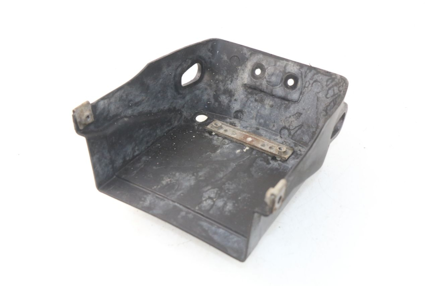 photo de VERKLEIDUNG HINTEN MITTE UNTER KAWASAKI GPZ S 500 (1994 - 2005) - Detailansicht des Bauteils