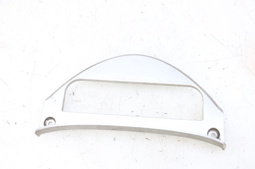 photo de VERKLEIDUNG HINTEN MITTE UNTER KYMCO GRAND DINK 125 (2002 - 2007) - Hauptansicht