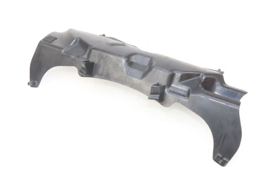 photo de VERKLEIDUNG HINTEN MITTE UNTER SUZUKI GSX-R GSXR 750 (2011 - 2016) - Detailansicht des Bauteils