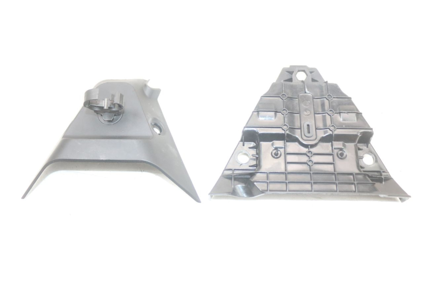 photo de VERKLEIDUNG HINTEN MITTE UNTER HUSQVARNA SVARTPILEN 401 (2018 - 2023) - Hauptansicht