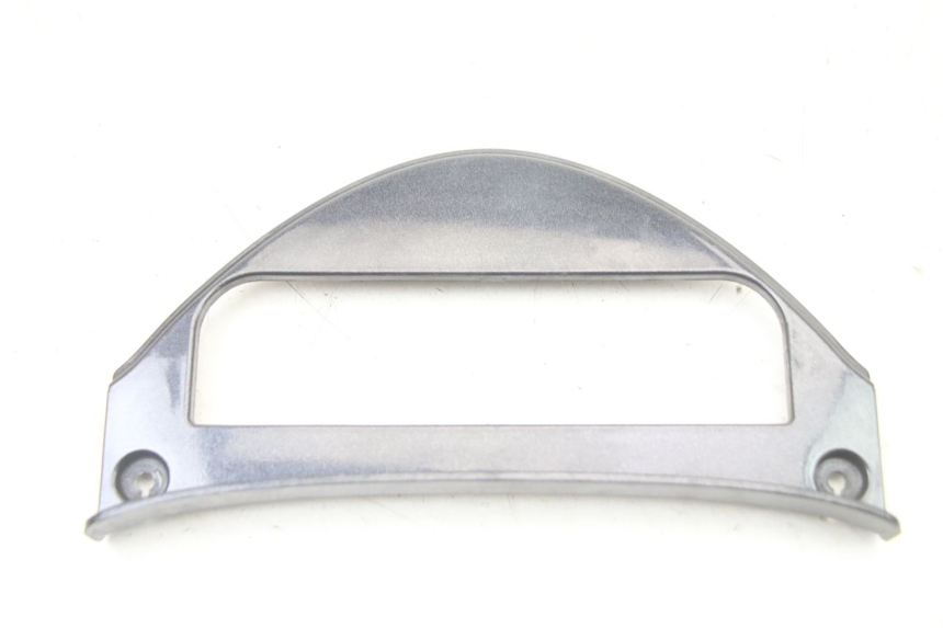 photo de VERKLEIDUNG HINTEN MITTE UNTER KYMCO GRAND DINK 125 (2008 - 2014) - Detailansicht des Bauteils