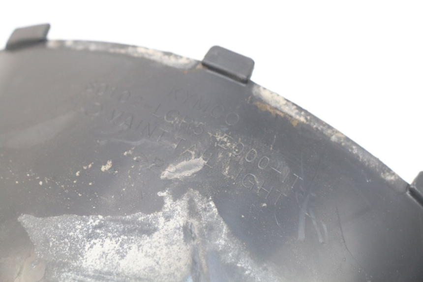 photo de VERKLEIDUNG HINTEN MITTE UNTER KYMCO LIKE 4T 50 (2009 - 2018) - Zoom auf Gebrauchszustand