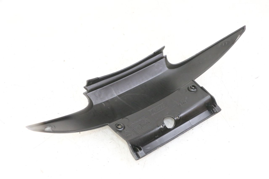 photo de VERKLEIDUNG HINTEN MITTE UNTER PIAGGIO MP3 LT 300 (2010 - 2016) - Alternative Perspektive