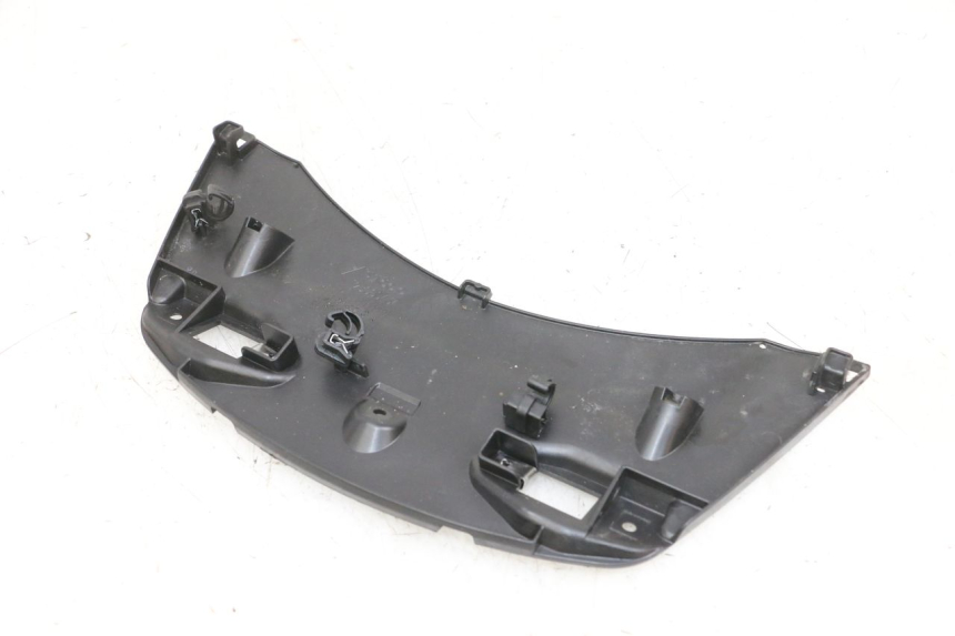 photo de VERKLEIDUNG HINTEN MITTE UNTER PIAGGIO MP3 500 (2016 - 2018) - Gesamtansicht des Produkts