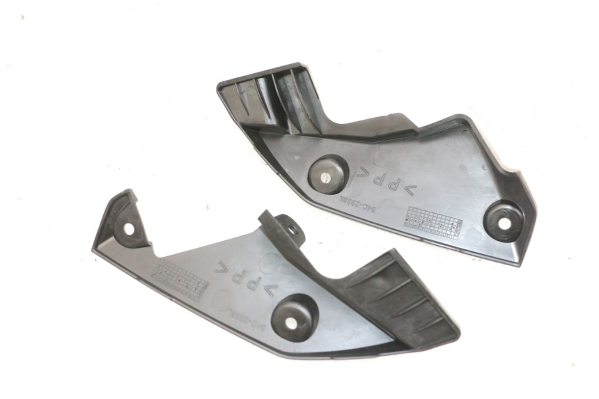 photo de VERKLEIDUNG HINTEN MITTE UNTER YAMAHA MT-07 MT07 ABS 700 (2018 - 2020) - Detailansicht des Bauteils