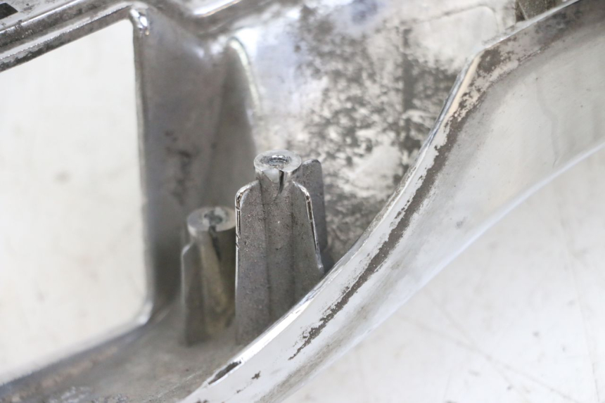 photo de VERKLEIDUNG HINTEN MITTE UNTER KYMCO LIKE 4T 50 (2019 - 2025) - Detailansicht des Bauteils