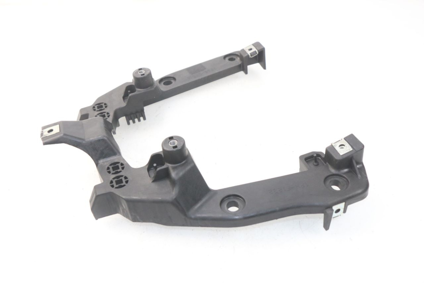 photo de VERKLEIDUNG HINTEN MITTE UNTER MBK NITRO 2T 50 (2013 - 2017) - Zoom auf Gebrauchszustand