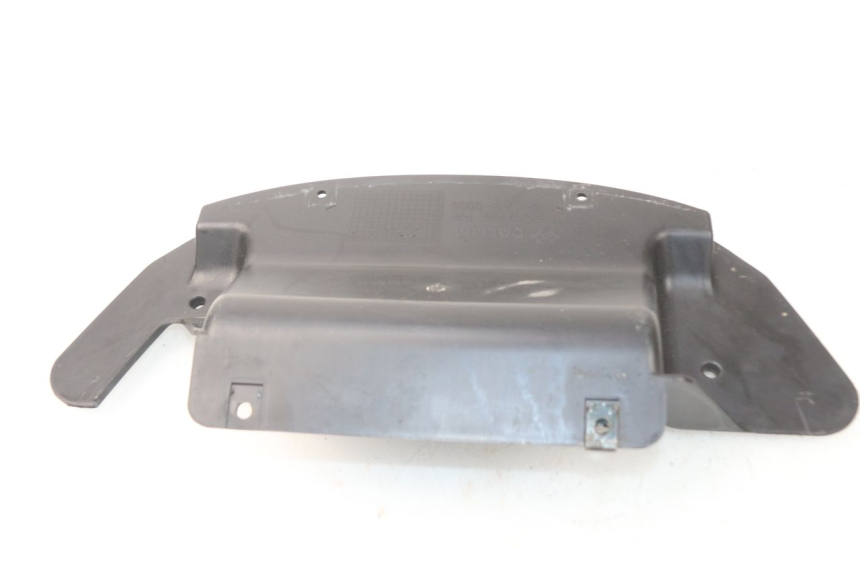 photo de VERKLEIDUNG HINTEN MITTE UNTER DAELIM S3 125 (2010 - 2017) - Zoom auf Gebrauchszustand