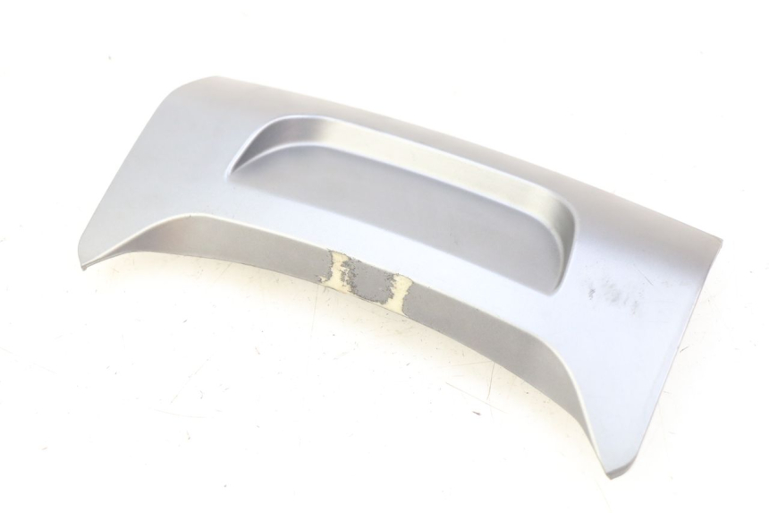 photo de UNTERE HINTERE VERKLEIDUNGSVERBINDUNG LVNENG S5 1 (2019 - 2023) - Zoom auf Gebrauchszustand