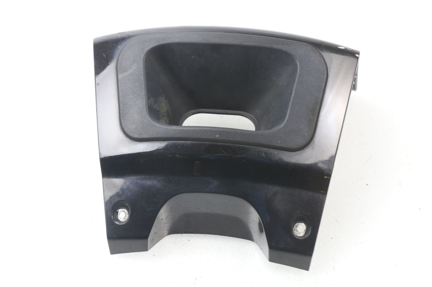 photo de VERKLEIDUNG HINTEN MITTE UNTER PEUGEOT SATELIS COMPRESSOR K15 125 (2006 - 2009) - Hauptansicht