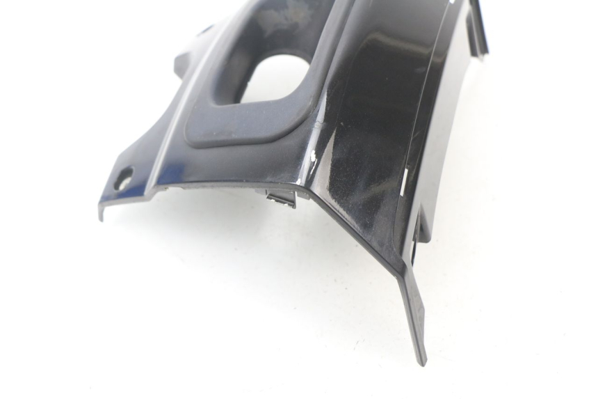 photo de VERKLEIDUNG HINTEN MITTE UNTER PEUGEOT SATELIS COMPRESSOR K15 125 (2006 - 2009) - Alternative Perspektive
