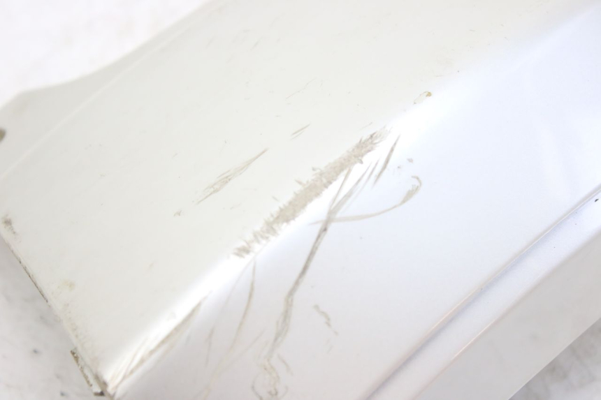 photo de UNTERE HINTERE VERKLEIDUNGSVERBINDUNG PEUGEOT SATELIS 125 (2010 - 2012) - Gesamtansicht des Produkts