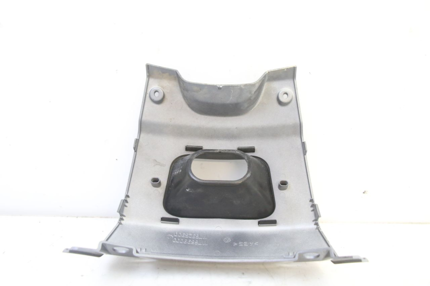 photo de VERKLEIDUNG HINTEN MITTE UNTER PEUGEOT SATELIS 250 (2006 - 2012) - Geprüftes Gebrauchtteil