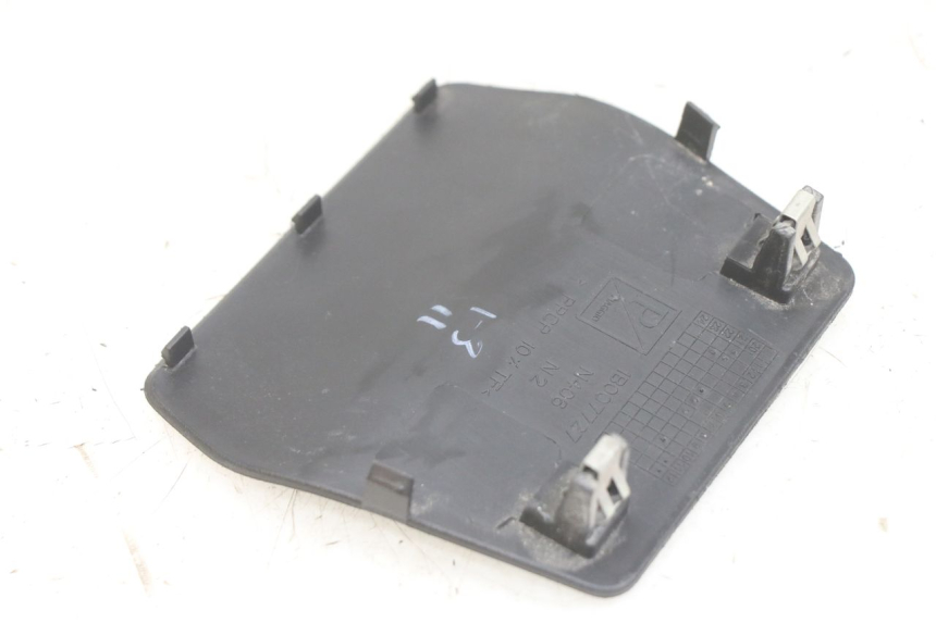 photo de UNTERE HINTERE VERKLEIDUNGSVERBINDUNG APRILIA SXR 50 (2021 - 2023) - Detailansicht des Bauteils