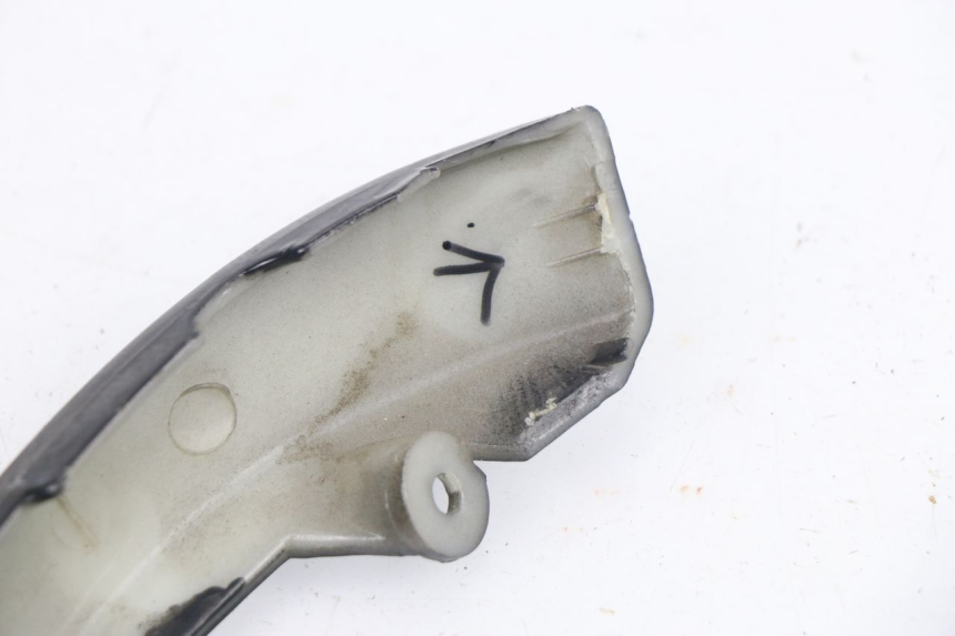 photo de VERKLEIDUNG HINTEN MITTE UNTER BAOTIAN TRAVEL SPIRIT 50 (2010 - 2012) - Technische Nahaufnahme