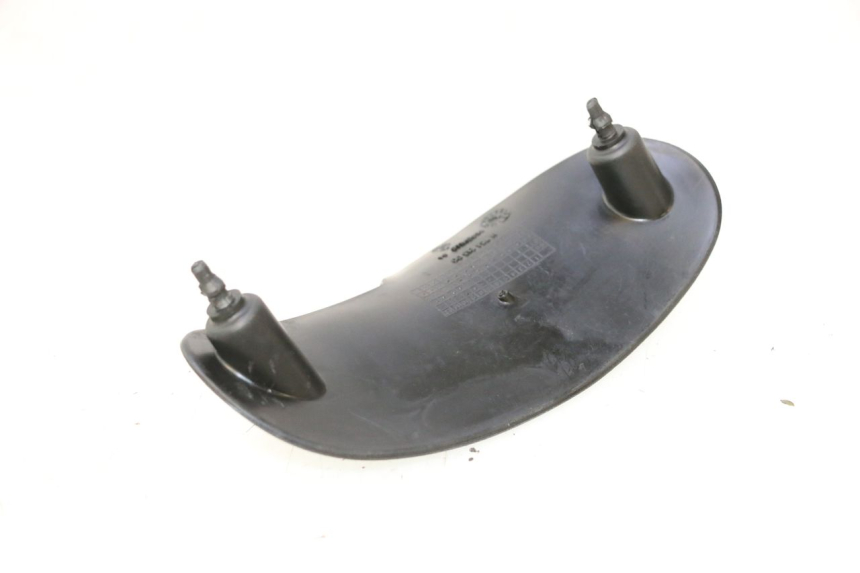 photo de VERKLEIDUNG HINTEN MITTE UNTER PEUGEOT TREKKER 50 (1995 - 2004) - Detailansicht des Bauteils