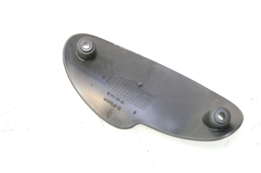 photo de VERKLEIDUNG HINTEN MITTE UNTER PEUGEOT TREKKER 50 (1995 - 2004) - Detailansicht des Bauteils