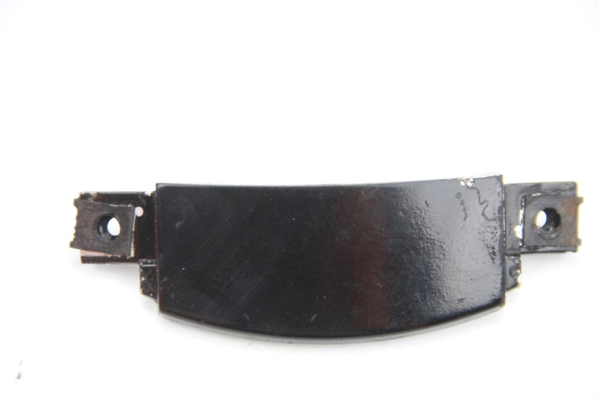 photo de VERKLEIDUNG HINTEN MITTE UNTER SUZUKI UC EPICURO 125 (1999 - 2003) - Hauptansicht