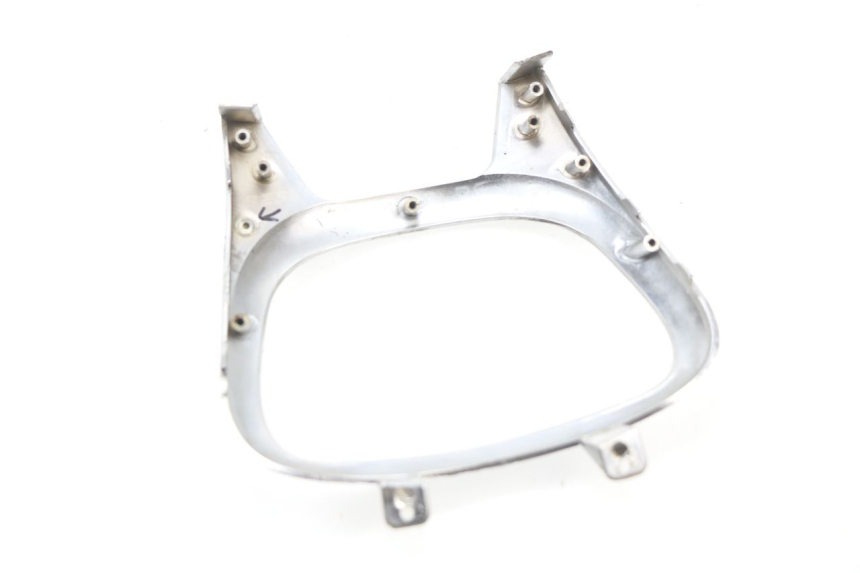 photo de VERKLEIDUNG HINTEN MITTE UNTER RAZZO VENICE 50 (2009 - 2014) - Zoom auf Gebrauchszustand