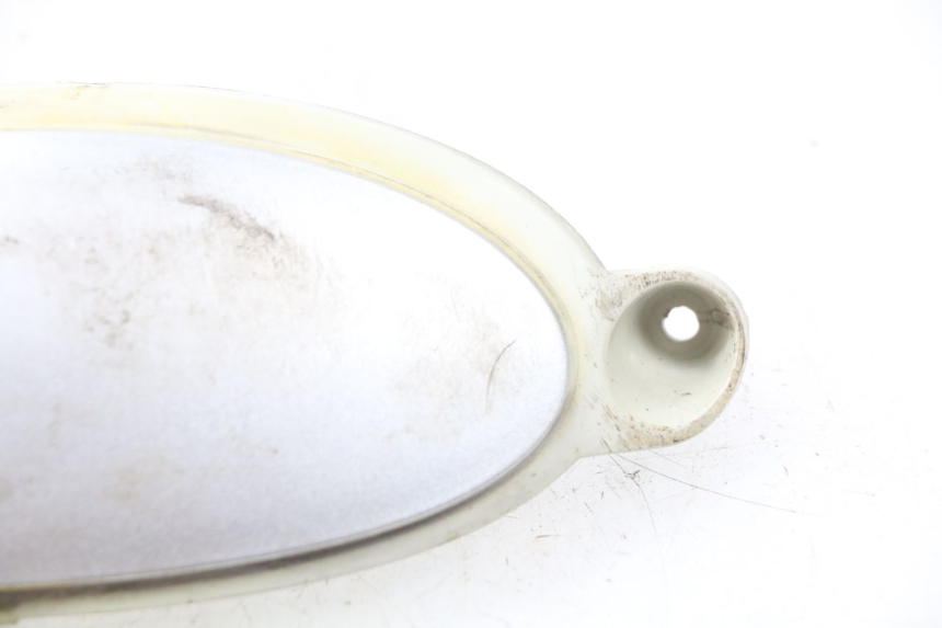 photo de VERKLEIDUNG HINTEN MITTE UNTER PEUGEOT VIVACITY 100 (1999 - 2008) - Zoom auf Gebrauchszustand