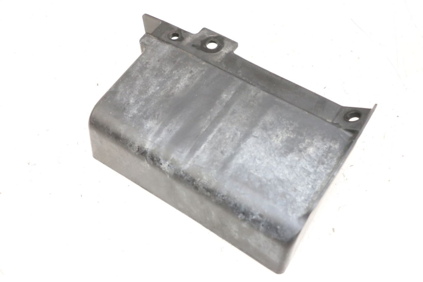 photo de Heckunterverkleidungsgelenk SUZUKI VL INTRUDER 125 (2004 - 2007) - Zoom auf Gebrauchszustand