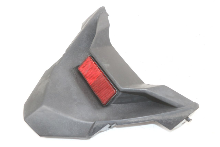 photo de UNTERE HECKVERKLEIDUNGSECKE YAMAHA XMAX X-MAX ABS 125 (2017 - 2020) - Zoom auf Gebrauchszustand