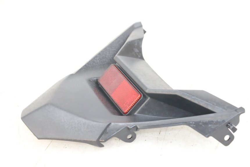 photo de UNTERE HECKVERKLEIDUNGSECKE YAMAHA XMAX X-MAX ABS 125 (2017 - 2020) - Alternative Perspektive