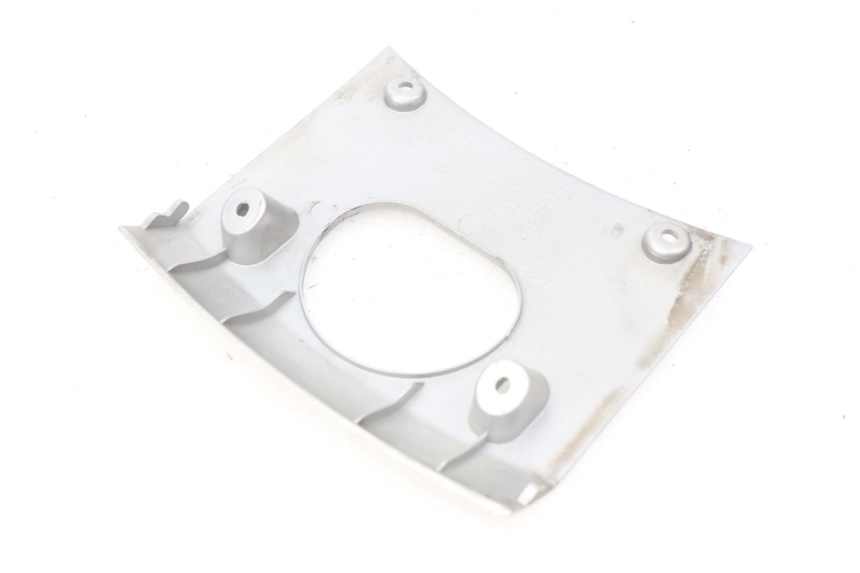 photo de UNTERE HINTERE VERKLEIDUNGSVERBINDUNG TGB X-MOTION XMOTION 125 (2008 - 2014) - Detailansicht des Bauteils