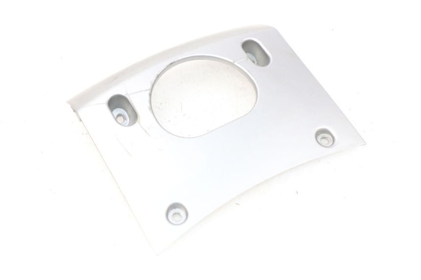 photo de UNTERE HINTERE VERKLEIDUNGSVERBINDUNG TGB X-MOTION XMOTION 125 (2008 - 2014) - Zoom auf Gebrauchszustand