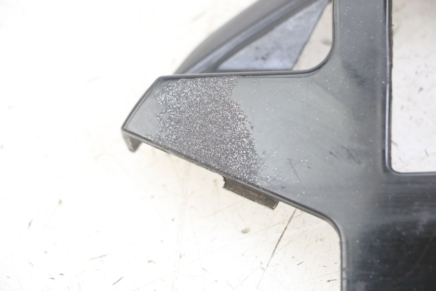 photo de HECKVERKLEIDUNG VERBINDUNG KYMCO DINK 4T 50 (2007 - 2018) - Zoom auf Gebrauchszustand