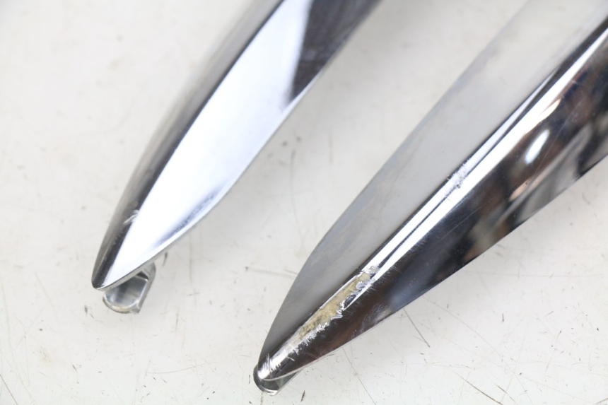 photo de HECKVERKLEIDUNG VERBINDUNG PIAGGIO LIBERTY IGET 4T 50 (2015 - 2020) - Detailansicht des Bauteils