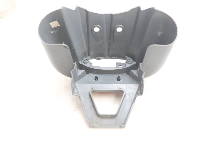 photo de VERKLEIDUNG HINTEN MITTE PEUGEOT LUDIX ONE 50 (2004 - 2006) - Details der Befestigungspunkte