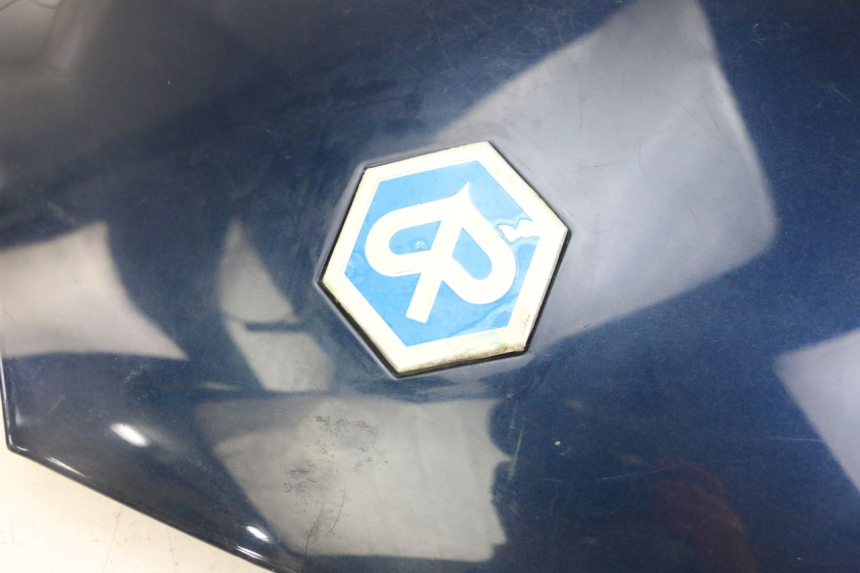 photo de VERKLEIDUNG HINTEN MITTE PIAGGIO MP3 LT 300 (2010 - 2016) - Oberflächenzustand und Material