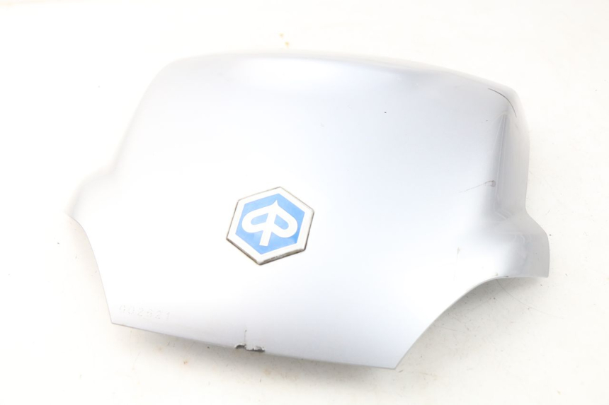 photo de HECKVERKLEIDUNG VERBINDUNG PIAGGIO MP3 125 (2006 - 2014) - Kennzeichnungen und Originalreferenzen