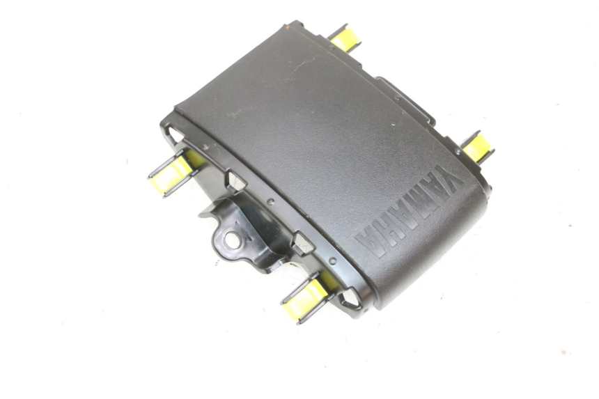 photo de VERKLEIDUNG HINTEN MITTE YAMAHA NEO'S CORE 1 (2022 - 2026) - Alternative Perspektive