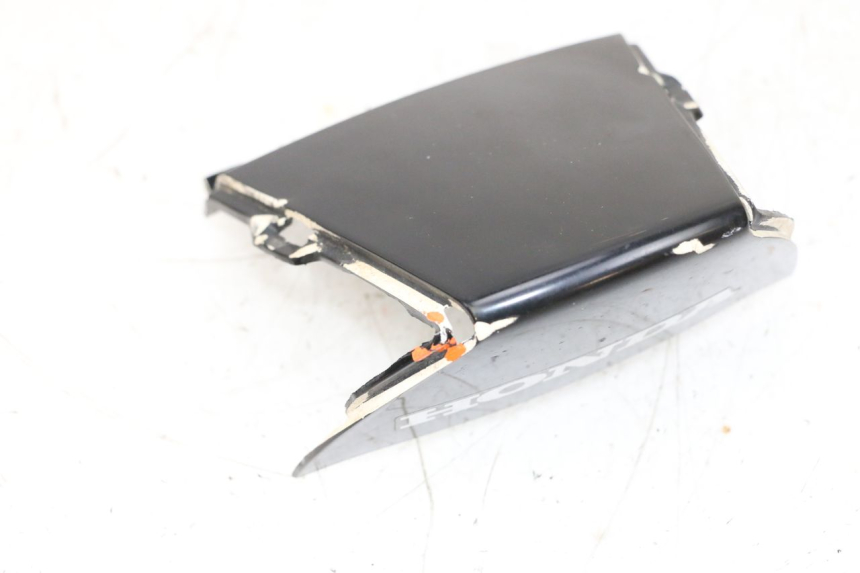 photo de VERKLEIDUNG HINTEN MITTE HONDA NSR R 125 (1994 - 2003) - Detailansicht des Bauteils