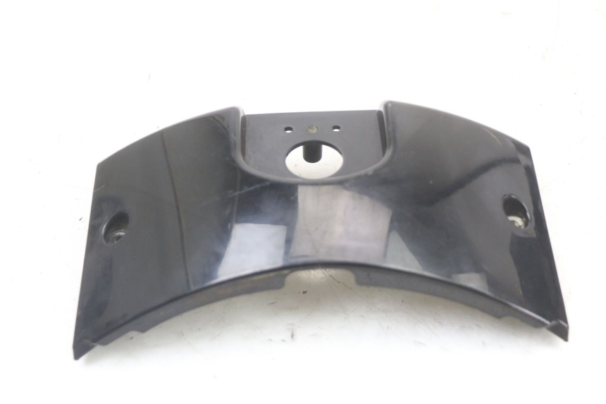 photo de VERKLEIDUNG HINTEN MITTE PEUGEOT DJANGO 125 (2014 - 2017) - Detailansicht des Bauteils