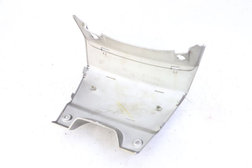 photo de VERKLEIDUNG HINTEN MITTE PEUGEOT SATELIS 125 (2013 - 2018) - Technische Nahaufnahme