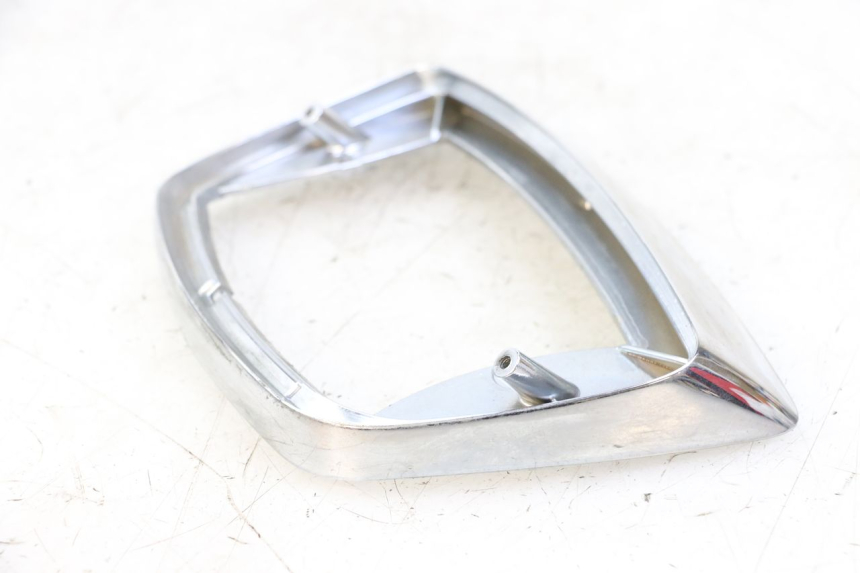 photo de VERKLEIDUNG HINTEN MITTE PIAGGIO VESPA LX IE 125 (2010 - 2012) - Hauptansicht