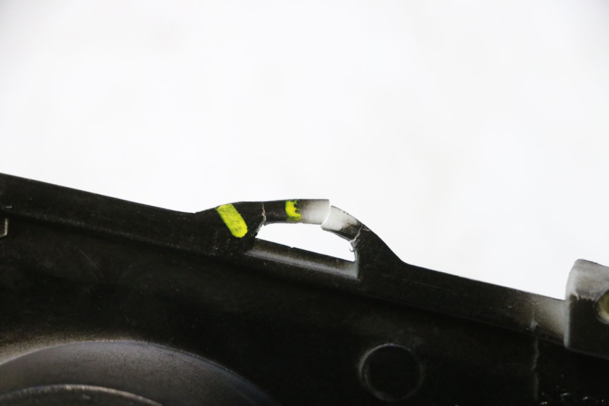 photo de VERKLEIDUNG HINTEN MITTE TNT MOTOR ROMA 12' 2T 50 (2007 - 2018) - Alternative Perspektive