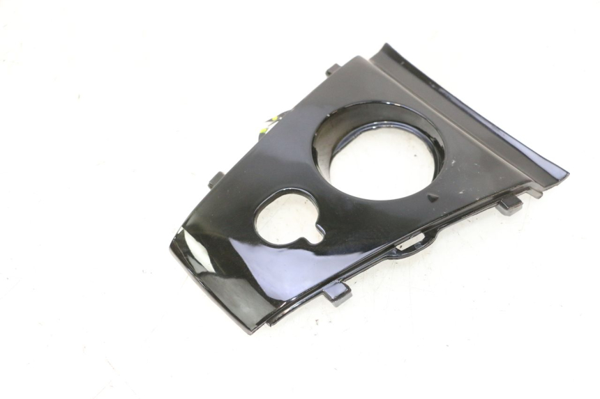 photo de VERKLEIDUNG HINTEN MITTE TNT MOTOR ROMA 12' 2T 50 (2007 - 2018) - Details der Befestigungspunkte