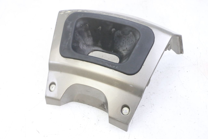 photo de VERKLEIDUNG HINTEN MITTE PEUGEOT SATELIS 125 (2013 - 2018) - Hauptansicht