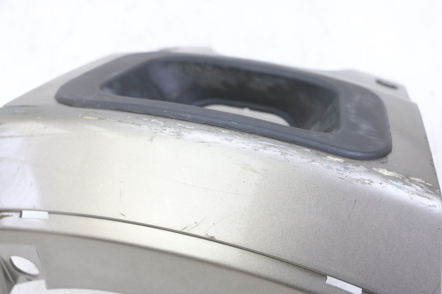 photo de VERKLEIDUNG HINTEN MITTE PEUGEOT SATELIS 125 (2013 - 2018) - Gesamtansicht des Produkts