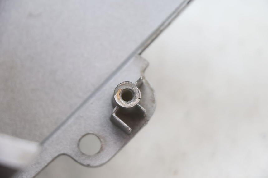 photo de HECKVERKLEIDUNG VERBINDUNG HONDA SCV LEAD 100 (2003 - 2007) - Oberflächenzustand und Material