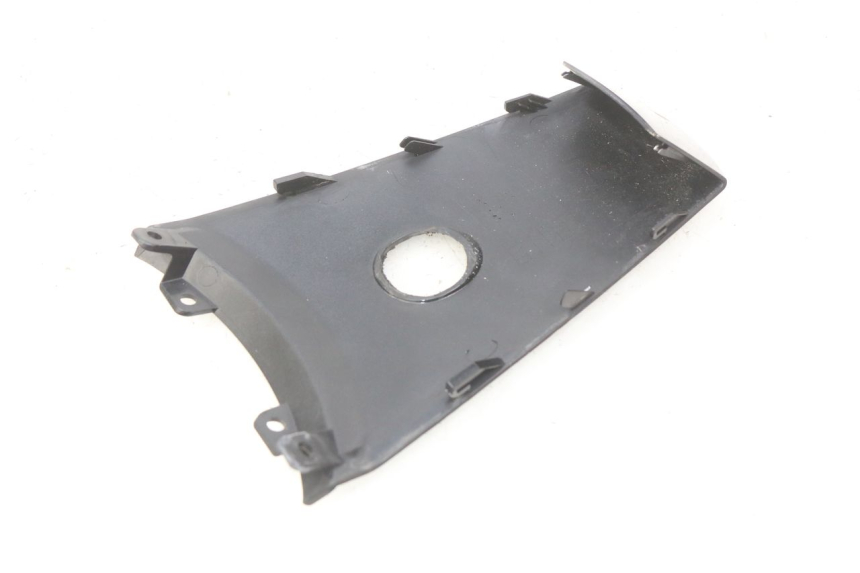 photo de HECKVERKLEIDUNG VERBINDUNG SUZUKI SIXTEEN 125 (2008 - 2010) - Detailansicht des Bauteils