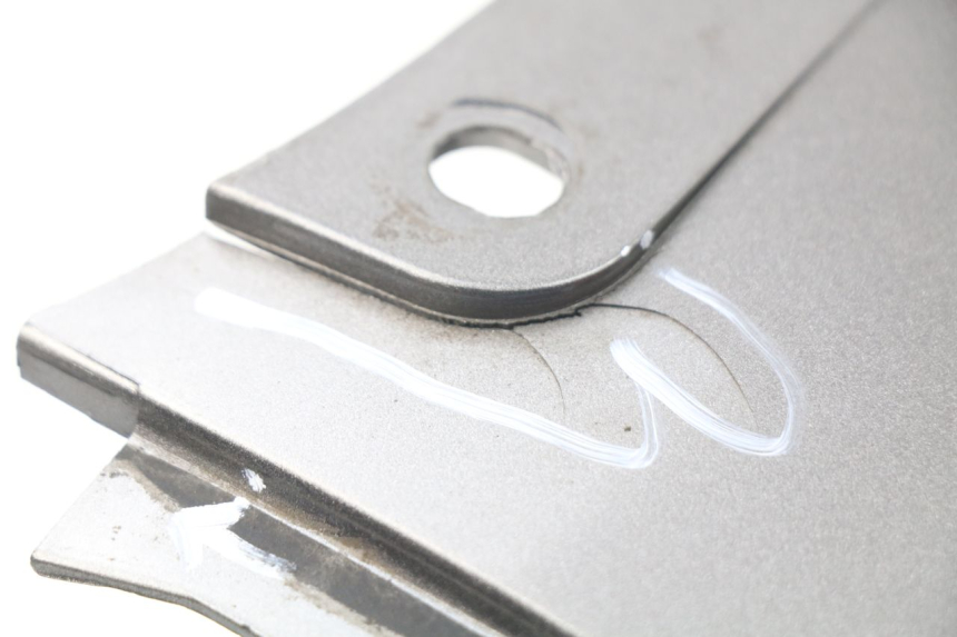 photo de VERKLEIDUNG HINTEN MITTE MBK SKYLINER 125 (2004 - 2007) - Zoom auf Gebrauchszustand