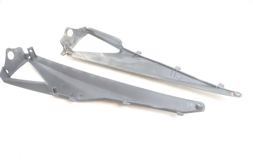 photo de VERKLEIDUNG HINTEN MITTE RIDE SLASH 2T 50 (2012 - 2014) - Technische Nahaufnahme