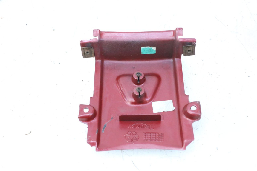 photo de VERKLEIDUNG HINTEN MITTE TRIUMPH SPRINT 900 (1995 - 1998) - Technische Nahaufnahme